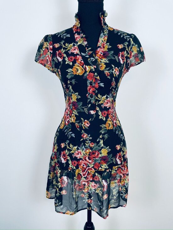 Kimchi Blue Dresses & Skirts - KIMCHI BLUE 100% Silk Floral Mini Dress XS + Cotton Slip Y2K
